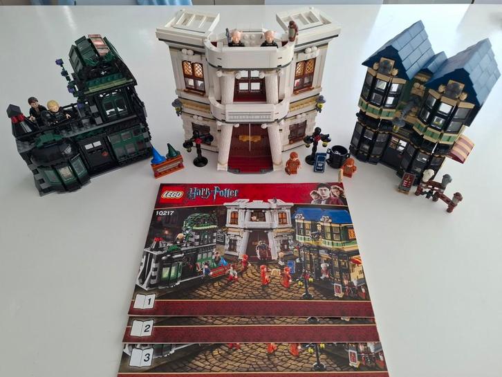Lego Harry Potter 10217 Diagon Alley uit 2011, Kinderen en Baby's, Speelgoed | Duplo en Lego, Zo goed als nieuw, Ophalen of Verzenden