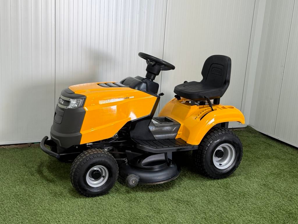 Nette Stiga Tornado 2098 zitmaaier, Tuin en Terras, Ophalen, Zo goed als nieuw