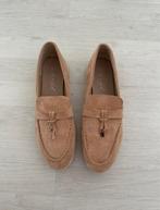 Loafers, Ophalen of Verzenden, Zo goed als nieuw, Instappers, Beige
