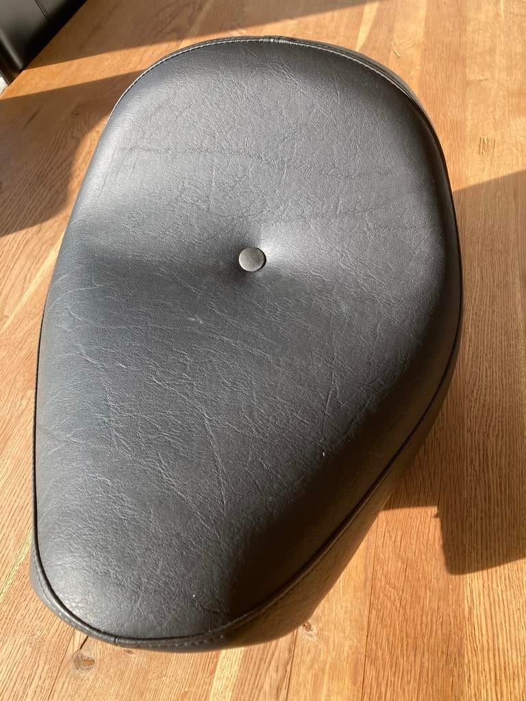 Zadel Yamaha XJ700S., Ophalen of Verzenden, Gereviseerd