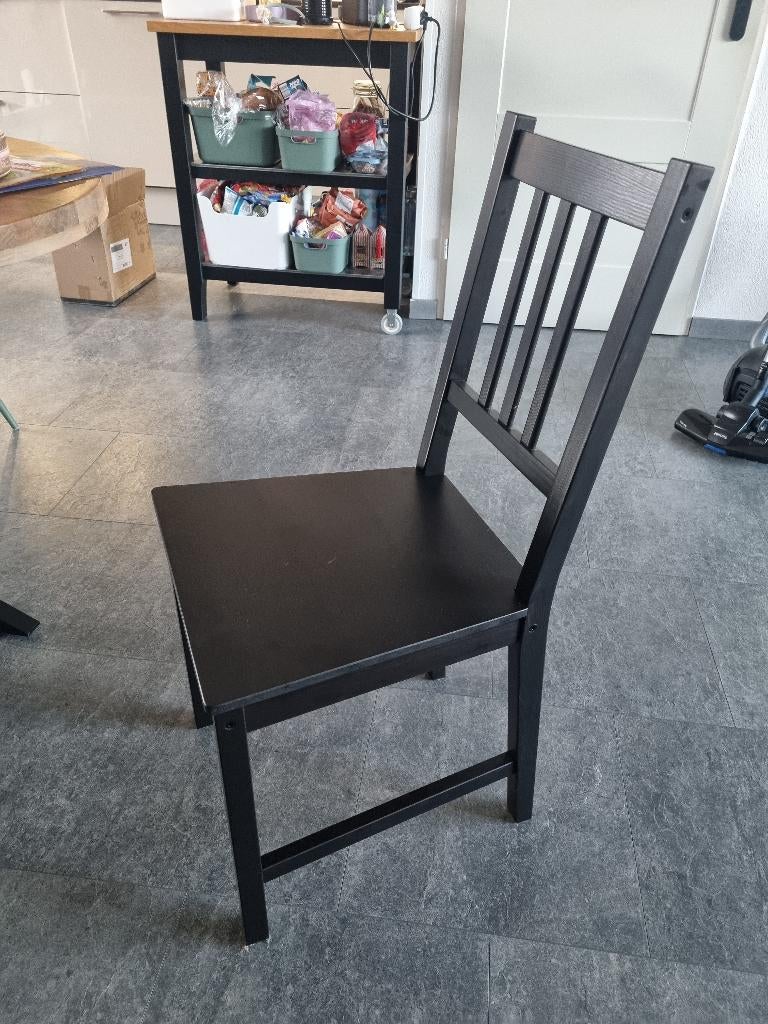 Zwarte ikea stoel, Ophalen, Zwart, Zo goed als nieuw, Eén
