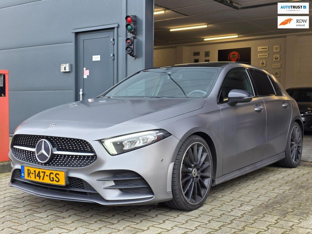 Mercedes-Benz A-klasse 220 Premium Plus | MAT GRIJS / PANO /, Auto's, Mercedes-Benz, Gebruikt, Met garantie (alle), Bedrijf, 1600 kg