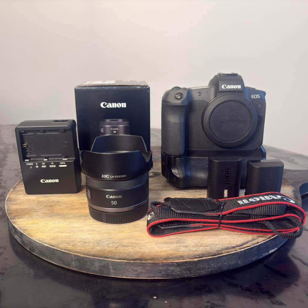 Canon Canon EOS R + battery grip + RF 50mm – complete set, Ophalen of Verzenden, Zo goed als nieuw, Canon, Geen optische zoom