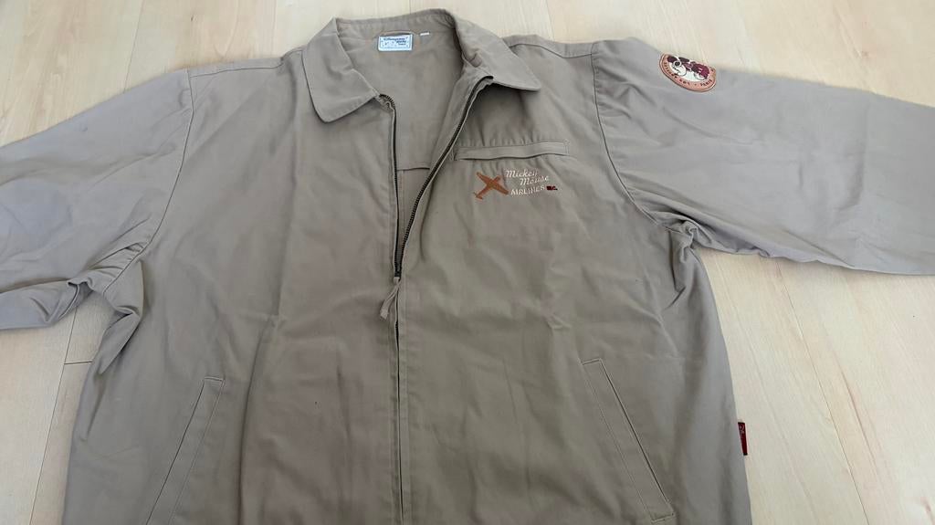 * Mickey Mouse Airlines jas, Disneyland Resort Paris XL, Ophalen of Verzenden, Mickey Mouse, Zo goed als nieuw, Kleding of Textiel