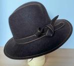 Favorite hoed bruin maat 59 NIEUW!, Kleding | Dames, Hoeden en Petten, Ophalen of Verzenden, Nieuw, 58 cm (L, 7¼ inch) of meer