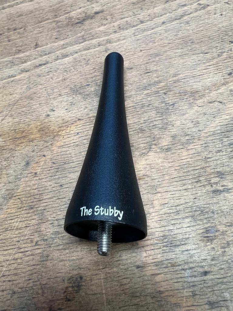 NIEUWSTAAT autoantenne MAZDA antenne THE STUBBY, Auto diversen, Auto-accessoires, Ophalen of Verzenden, Zo goed als nieuw