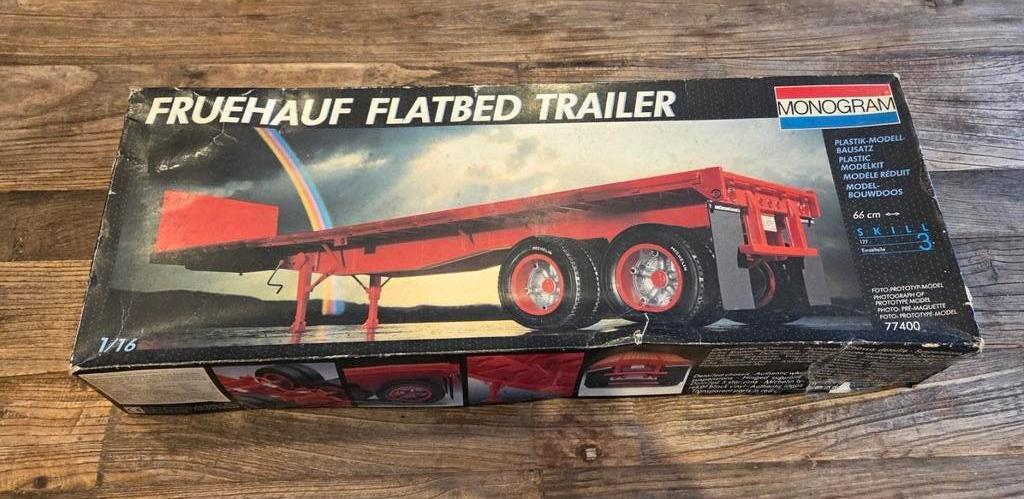 Monogram Fruehauf Flatbed Trailer Vintage modelbouw Kit 1/16, Hobby en Vrije tijd, Modelbouw | Auto's en Voertuigen, Groter dan 1:32