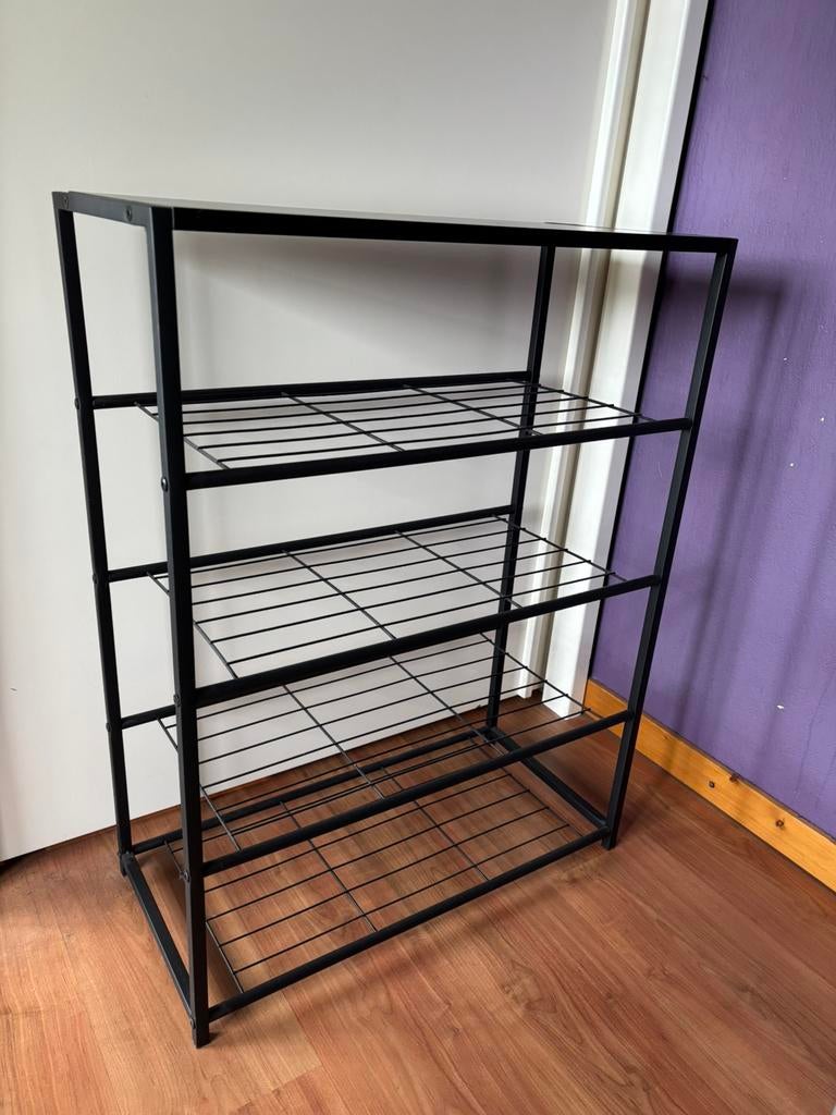 Schoenenrek, Ophalen, Zo goed als nieuw