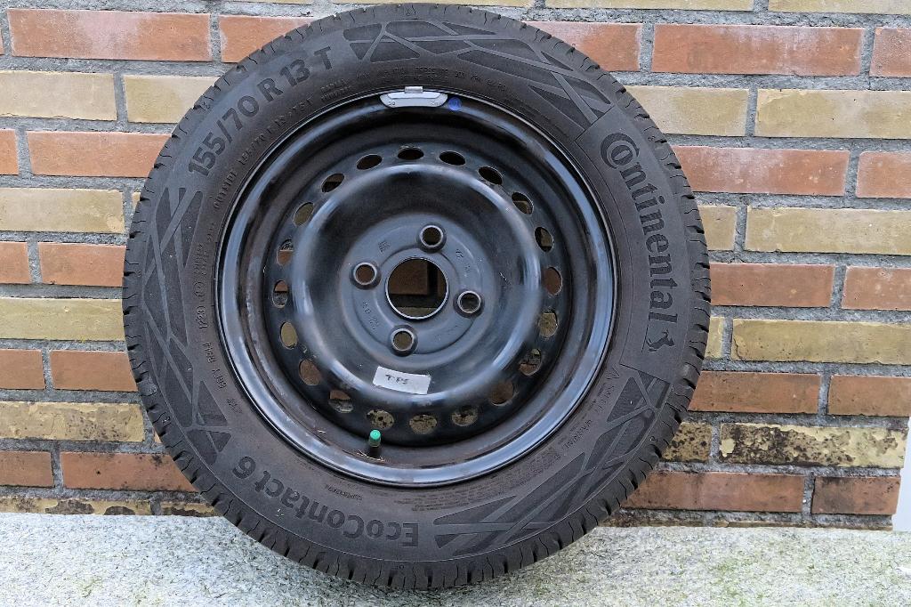 Set 4 banden 155/70 R13 met velgen 13 inch, Hyundai I10, Auto-onderdelen, Banden en Velgen, Ophalen, Gebruikt, 155 mm, 13 inch