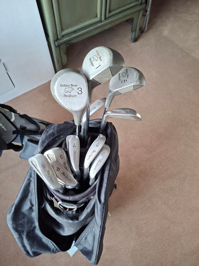 Complete golfset: ijzers en golftas (MacGregor Golden Bear), Ophalen