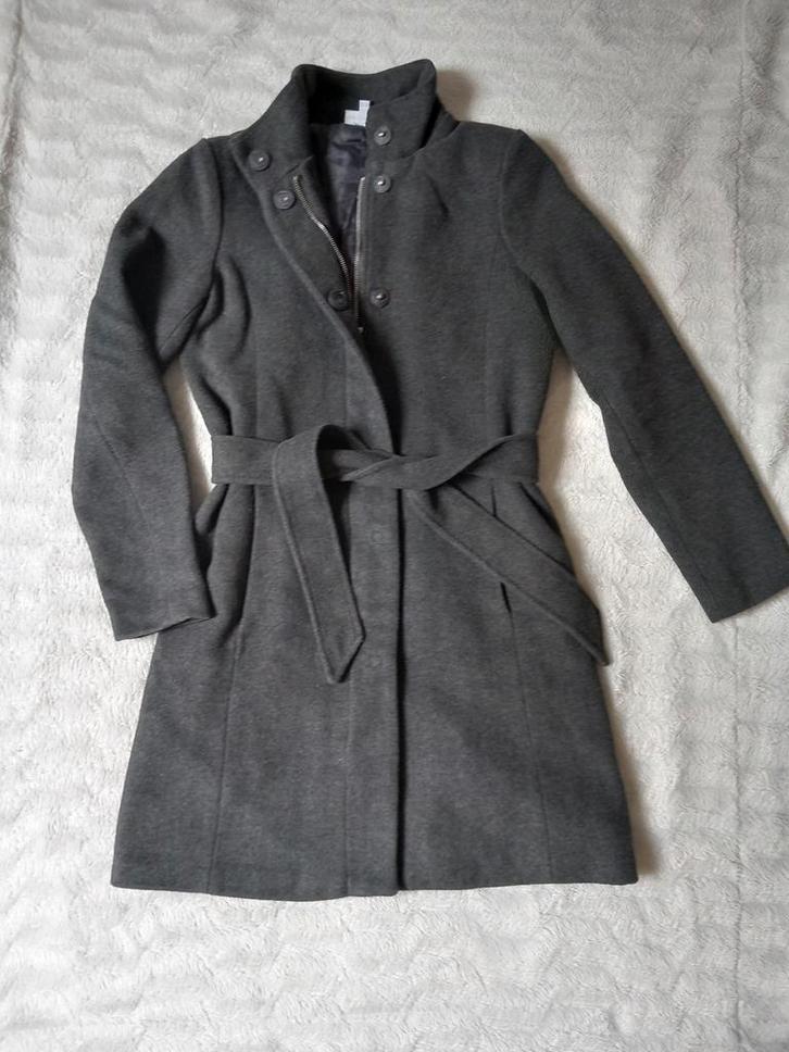 Grijze dames winterjas, maat S, Kleding | Dames, Jassen | Winter, Zo goed als nieuw, Maat 36 (S), Grijs, Ophalen of Verzenden