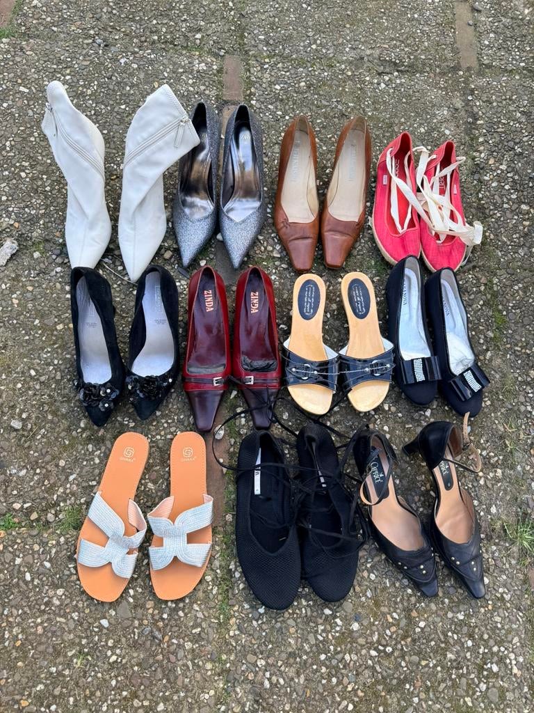 Partij schoenen, Ophalen of Verzenden, Zo goed als nieuw, Overige kleuren, Sneakers of Gympen