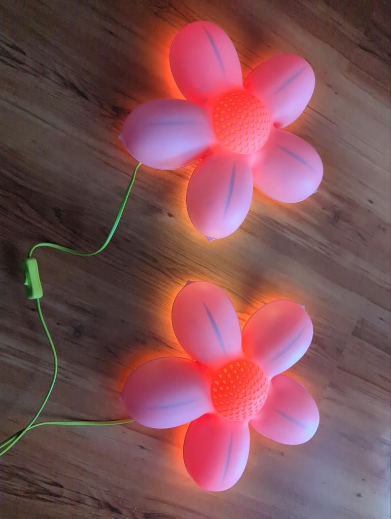 Ikea muurlampje roze bloem (set van 2), Ophalen, Gebruikt, Kunststof, Kinderkamer, speels, bloem