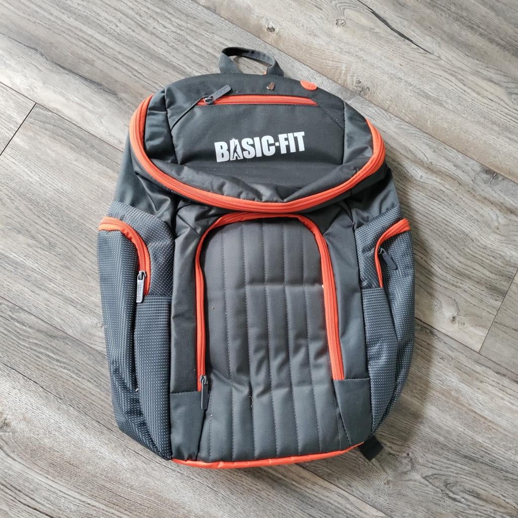 Nieuwe Basic-Fit rugzak / sporttas, 25 tot 40 cm, Nieuw, Ophalen, Overige merken
