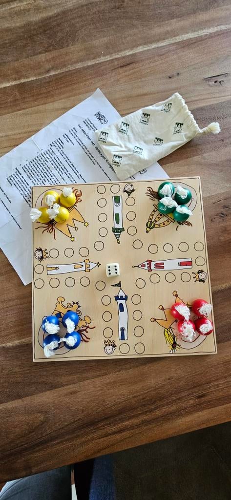 janbibejan koningsspel ( mens erger je niet), Ophalen of Verzenden, Zo goed als nieuw