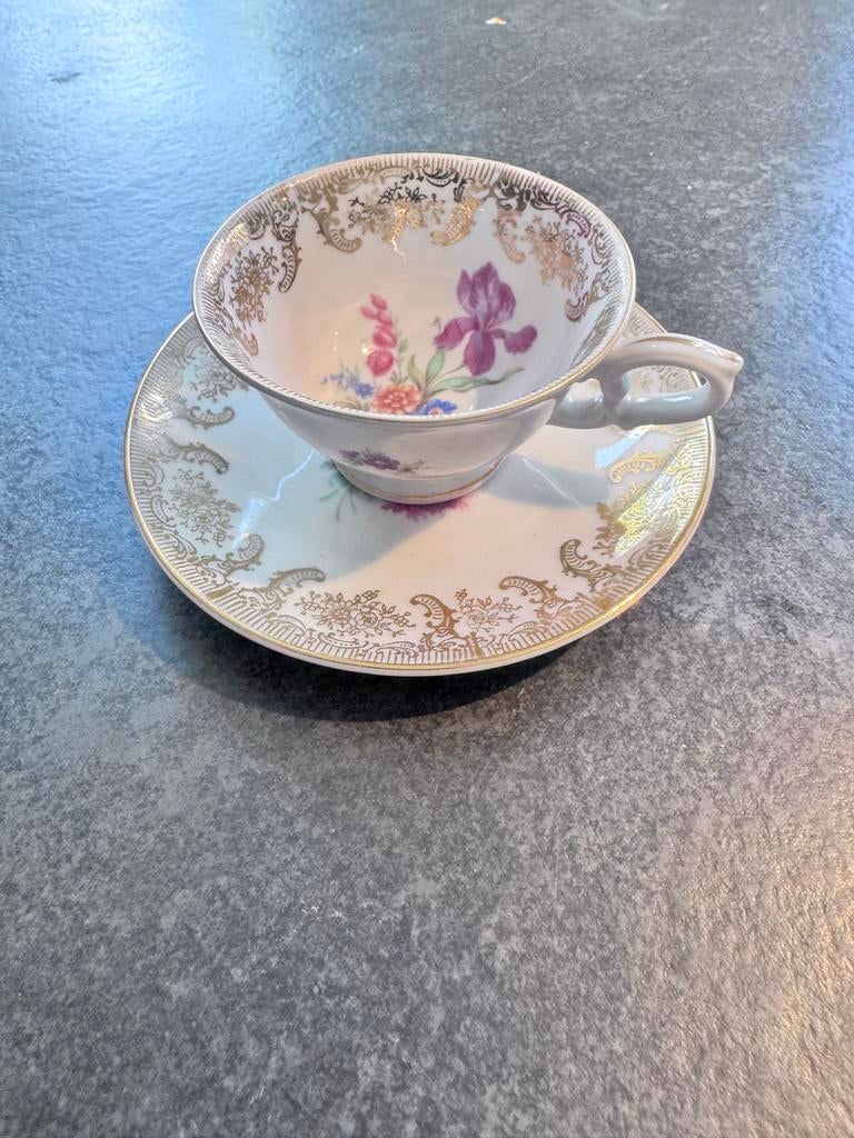 Klein kop en schoteltje - Bavaria Wunsiedel, Antiek en Kunst, Antiek | Porselein, Ophalen of Verzenden