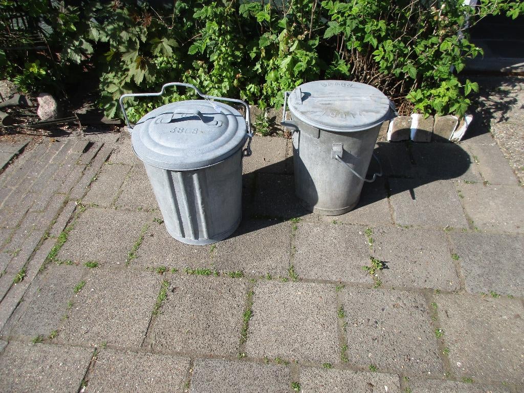 zink - 2x  baarn  - vuilnis emmer, Antiek en Kunst, Ophalen
