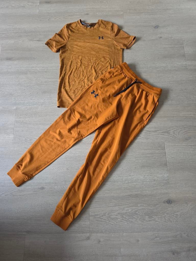 Pak van Under Armour maat XS, Oranje, Ophalen of Verzenden, Zo goed als nieuw, Algemeen
