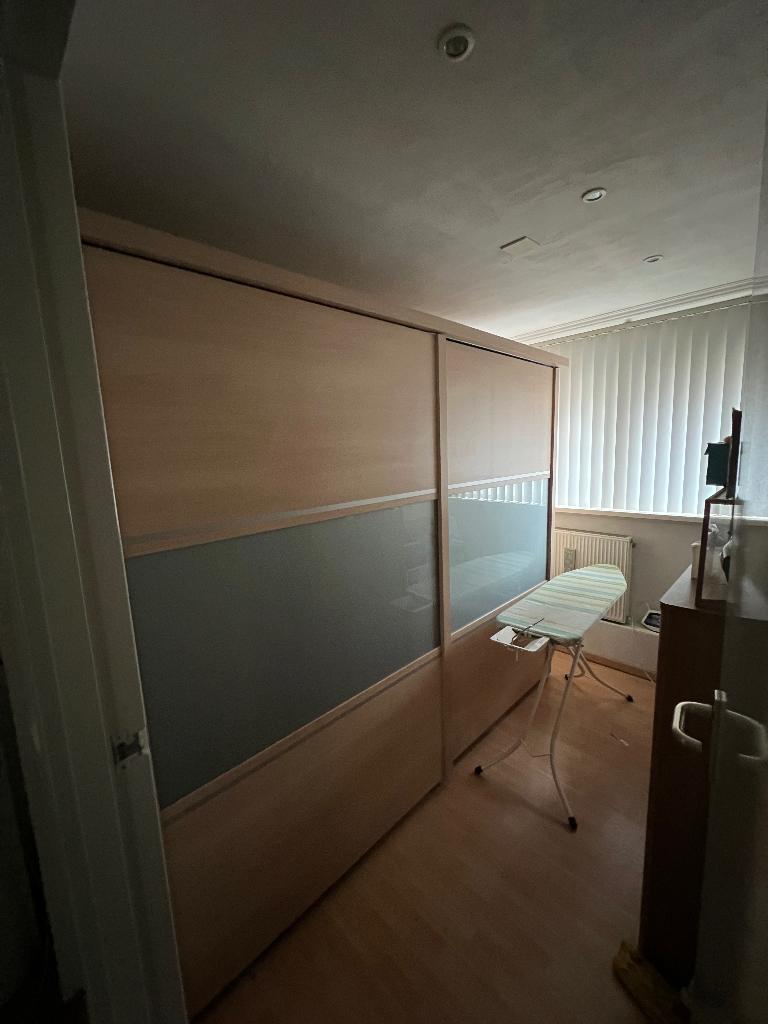 Klerenkast, Huis en Inrichting, Kasten | Kledingkasten, Ophalen, Met plank(en), Gebruikt, 200 cm of meer