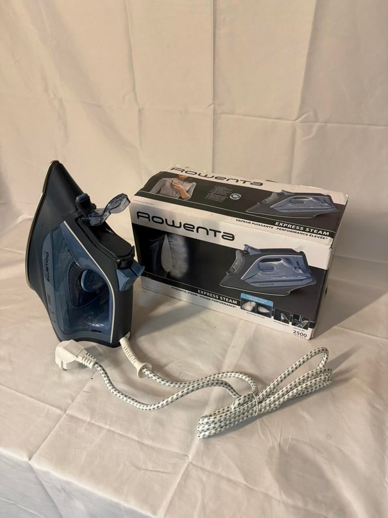 Rowenta DW4320, Witgoed en Apparatuur, Strijkijzers en Strijkplanken, Zo goed als nieuw, Strijkijzer met snoer, Ophalen of Verzenden