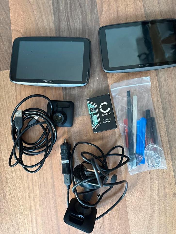 TomTom go 6200 met accessoires en 2 nieuwe batterijen, Auto diversen, Autonavigatie, Gebruikt, Ophalen of Verzenden