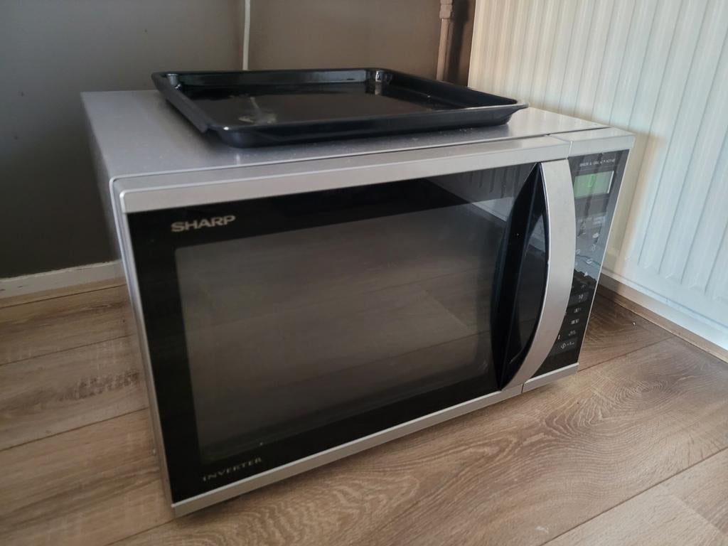 Sharp combi oven, Witgoed en Apparatuur, Magnetrons, Ophalen, Combimagnetron, Gebruikt, Draaiplateau