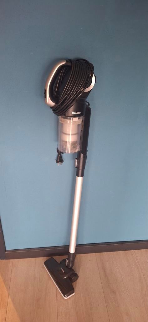 Tomado Vacuum, Ophalen of Verzenden, Zo goed als nieuw