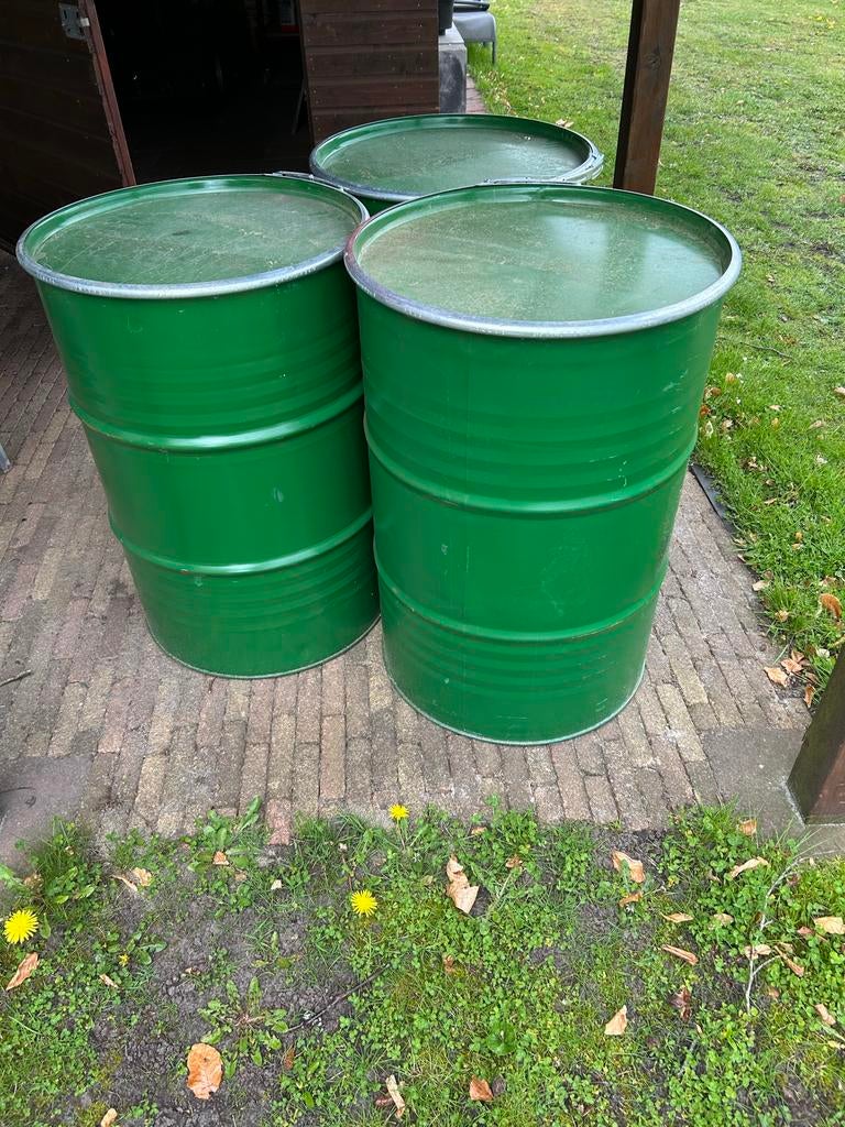 Groene metalen vaten - 200 liter, 150 liter of meer, Ophalen, Gebruikt, Metaal