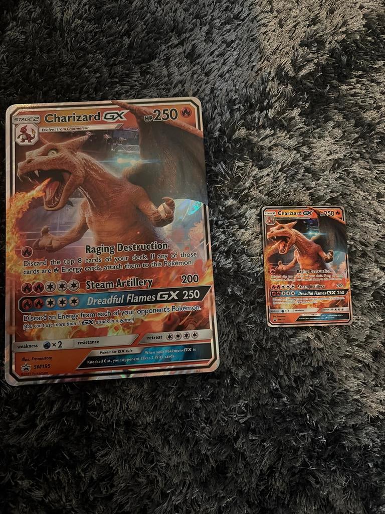 Charizard GX Pokémon kaart van Detective Pikachu, Ophalen of Verzenden, Zo goed als nieuw, Losse kaart, Foil