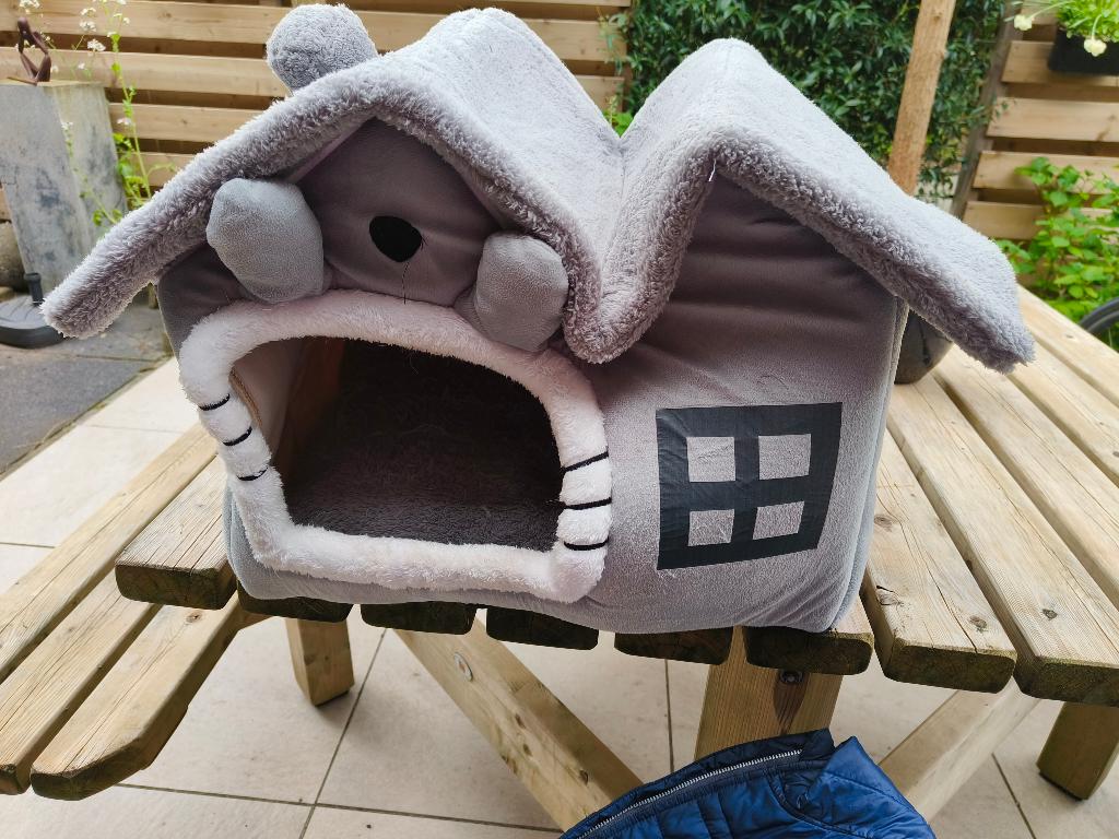 grappig kattenhuis, Ophalen, Gebruikt