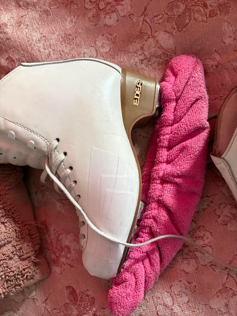 Edea Motivo kunstschaatsen 255 (38), Sport en Fitness, Schaatsen, Ophalen, Gebruikt, Kunstschaatsen, Overige merken