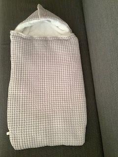 Koeka Buggy voetenzak Silver Grey wafel/teddy, Ophalen, Zo goed als nieuw, Voetenzak