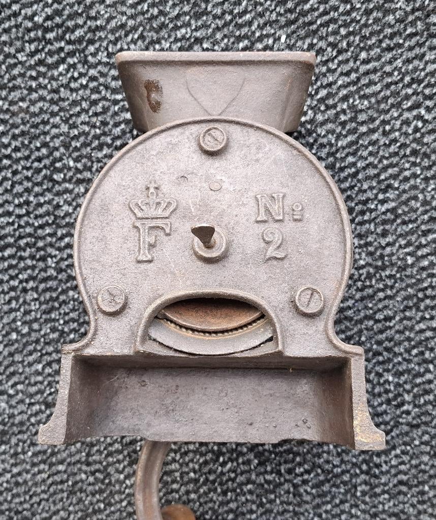 [Geen Peugeot Frères?] N0 2 antieke koffiemolen, Antiek en Kunst, Ophalen of Verzenden
