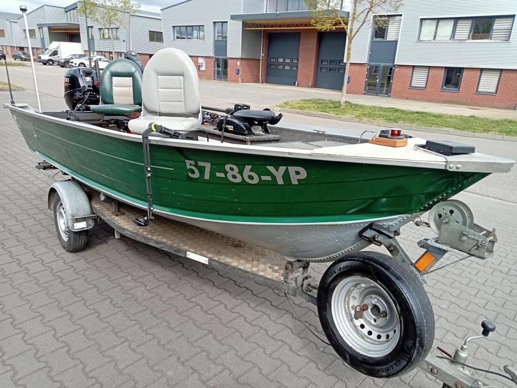 Quicksilver 430 DLX visboot groen met Suzuki 30pk, Watersport en Boten, Vis- en Consoleboten, Ophalen, Aluminium, Zo goed als nieuw
