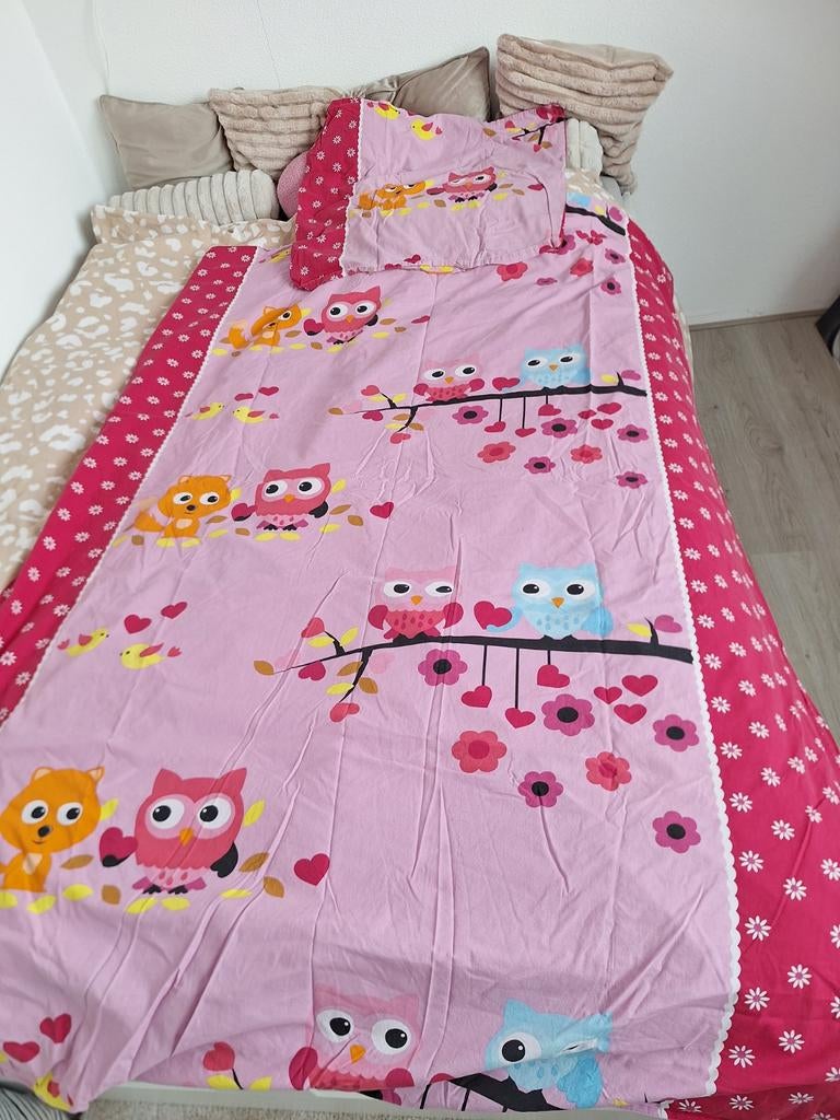 Roze dekbedovertrek met uilen en eekhoorns, Ophalen, Meisje, Dekbedovertrek, Zo goed als nieuw