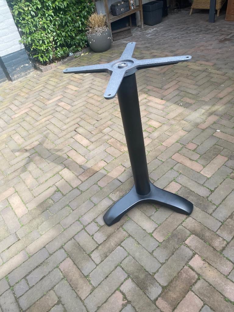 onderstel terrastafel 4x, Ophalen, Zo goed als nieuw, Rond, Metaal