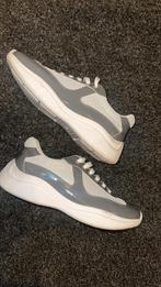 Prada sneakers maat 39, Ophalen of Verzenden, Gedragen, Grijs, Sneakers of Gympen