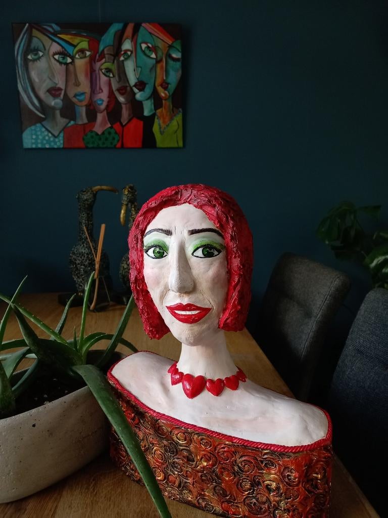Lady in red, Antiek en Kunst, Ophalen