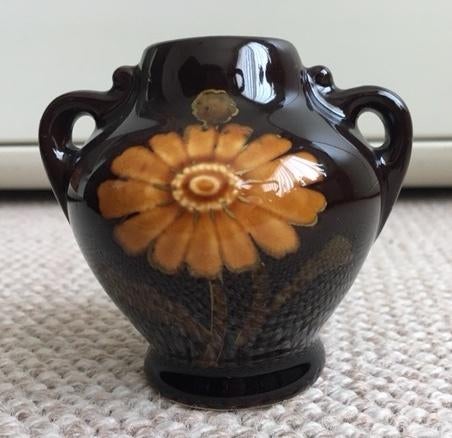 2 vaasjes Drents Plateel Margriet, Antiek en Kunst, Ophalen of Verzenden