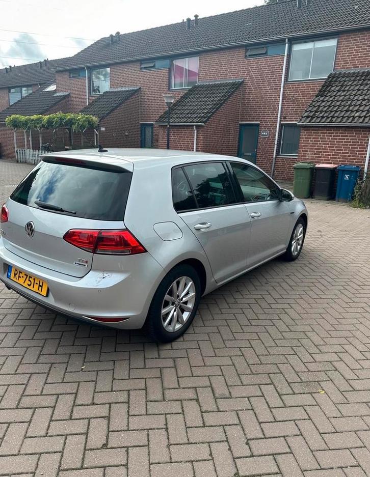 Volkswagen Golf 1.6 TDI 81KW 5D DSG 2016 Grijs, Auto's, Volkswagen, Particulier, Golf, Diesel, E, Hatchback, Automaat, Geïmporteerd