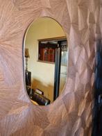 Ovale Geelkleurige Spiegel met Gouden Rand, Minder dan 50 cm, Gebruikt, Ophalen of Verzenden, Minder dan 100 cm