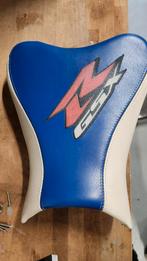Custom zadel Suzuki GSX-R 600 K8 - Blauw/Wit met GSX-R logo, Ophalen, Gebruikt