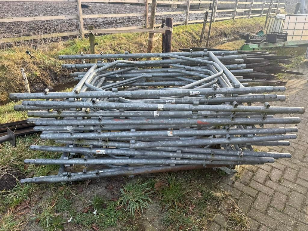 Steiger onderdelen, Doe-het-zelf en Verbouw, Steigers, Ophalen, Zo goed als nieuw, Rolsteiger of Kamersteiger, Minder dan 2 meter