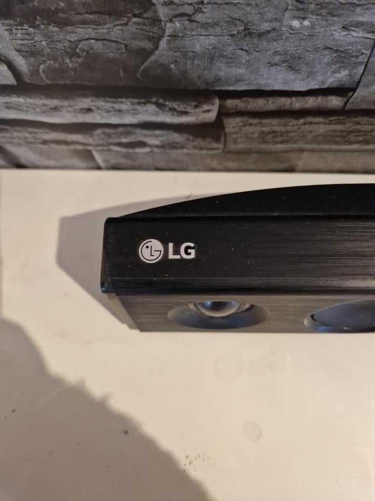 LG Soundbar met Subwoofer en Afstandsbediening, Ophalen, Bluetooth, Gebruikt