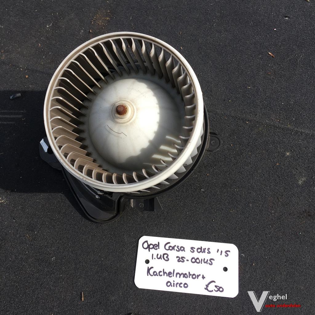 Opel Corsa E 5 drs 1.4B 2500145 2015 Kachelmotor (airco), Gebruikt, -, -, Ophalen of Verzenden