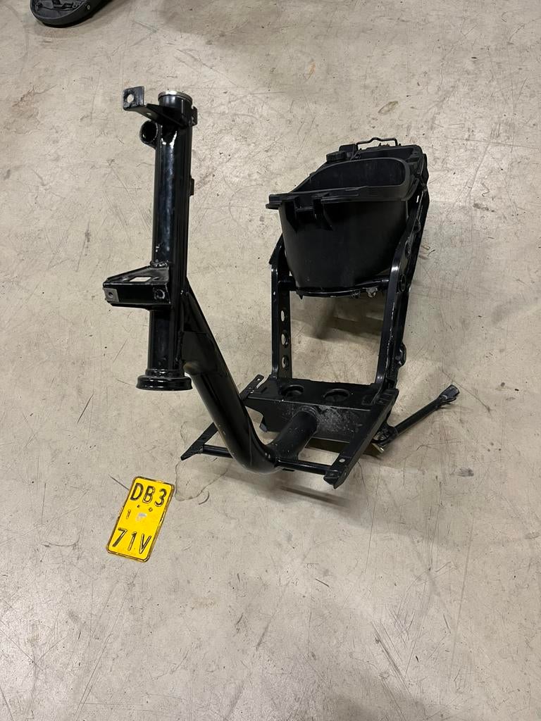 Piaggio zip sp98 c11 frame op brom kenteken zonder wok, Ophalen of Verzenden, A, A, A