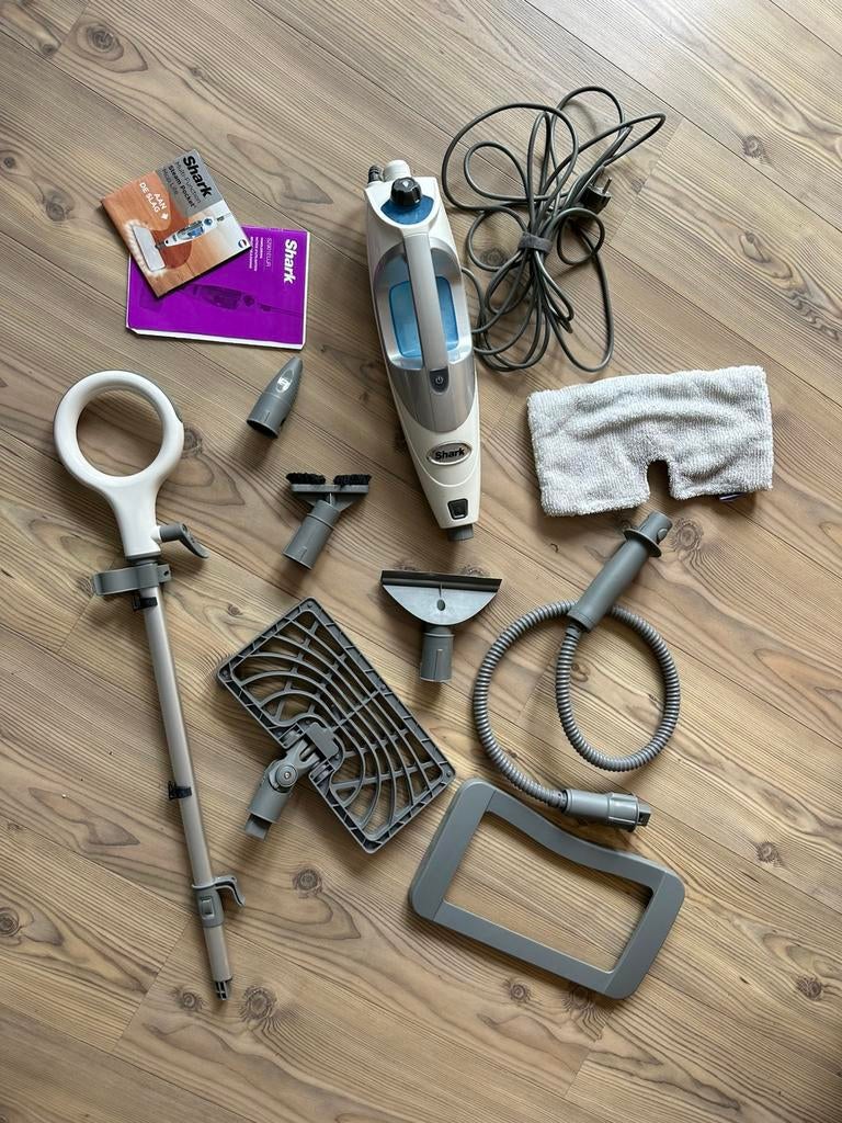 Shark stoomreiniger + accessoires, Ophalen, Gebruikt, Stoomreiniger