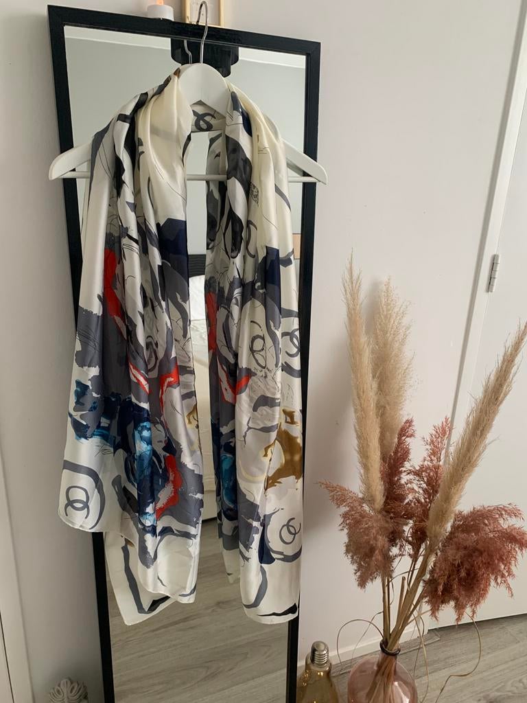 Prachtige 100% zijde sjaal. Nieuw!, Ophalen of Verzenden, Nieuw, Sjaal