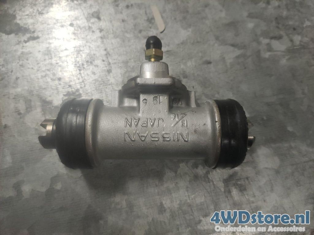Nissan D21 Kingcab Wielremcilinder 4410037G12, -, -, Nieuw, Ophalen of Verzenden