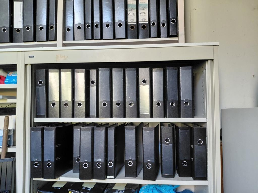 Gratis partij zwarte ordners af te halen in Amersfoort., Computers en Software, Servers, Ophalen of Verzenden